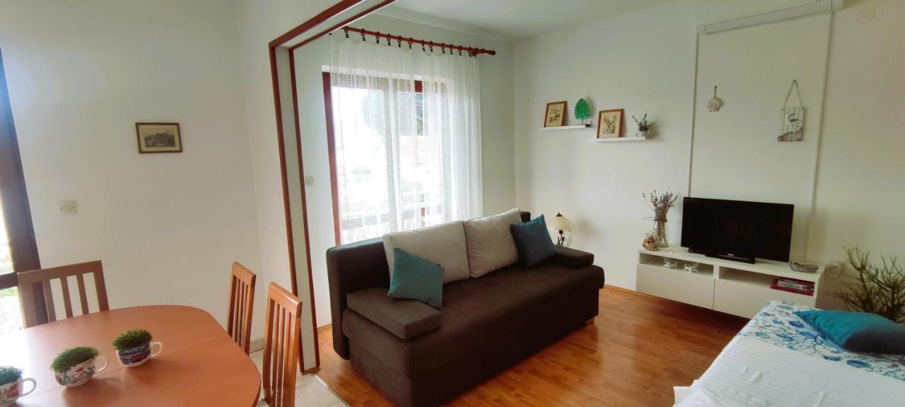 Apartments Senka ヴィガニ エクステリア 写真